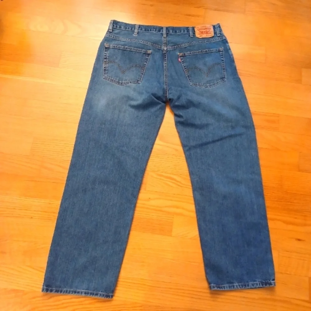 Levis jeans 559 mens size 40x32